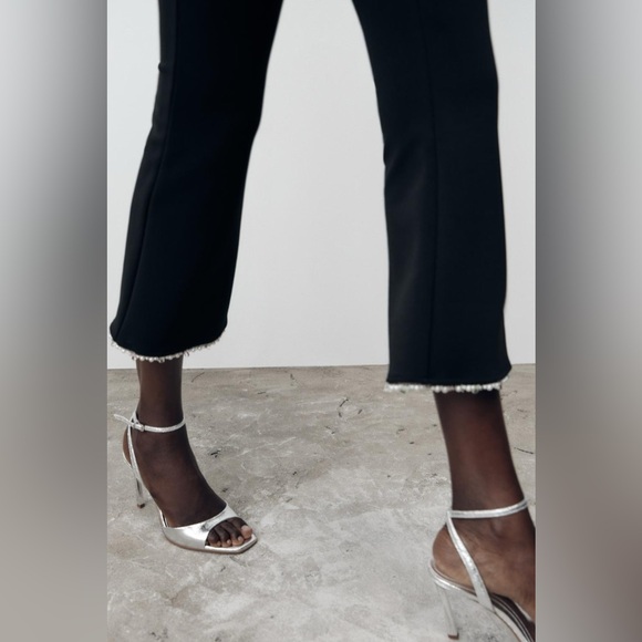 ZARA PATENT EFFECT HEELED SANDALS - Picture 2 of 10